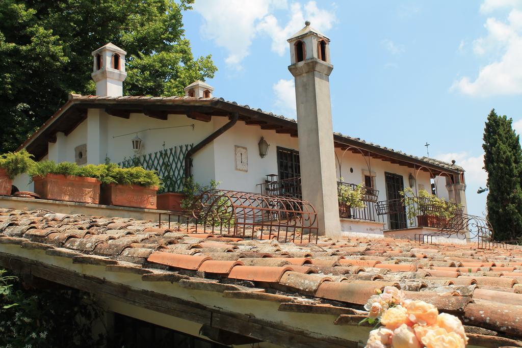 龙奇廖内 La Canonica Dei Fiori - Anna Fendi Country House酒店 外观 照片