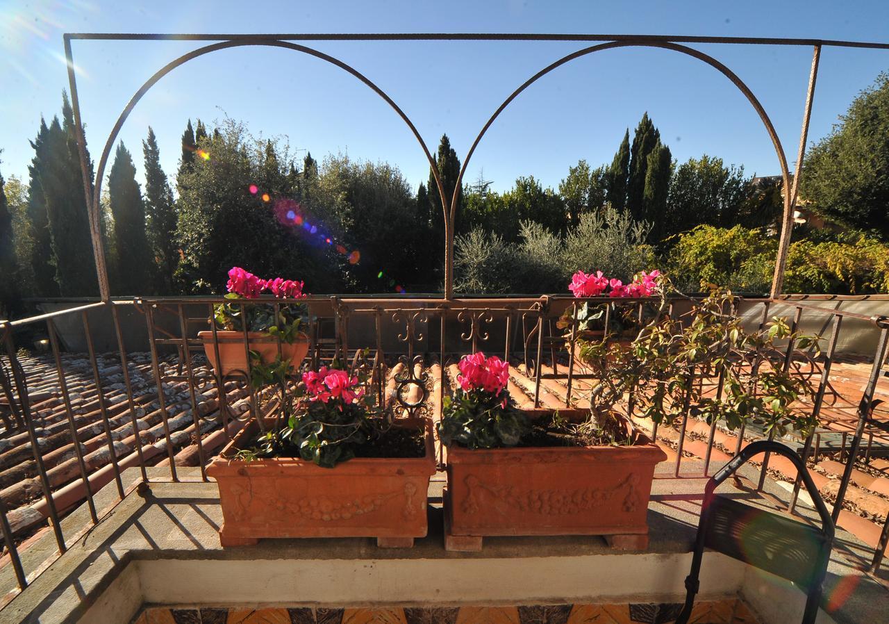 龙奇廖内 La Canonica Dei Fiori - Anna Fendi Country House酒店 外观 照片
